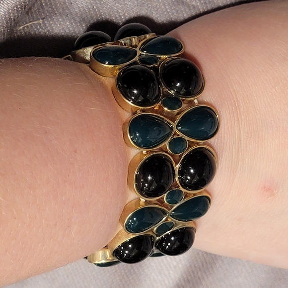 Beautiful Vintage Bracelets - Picture 3 of 7